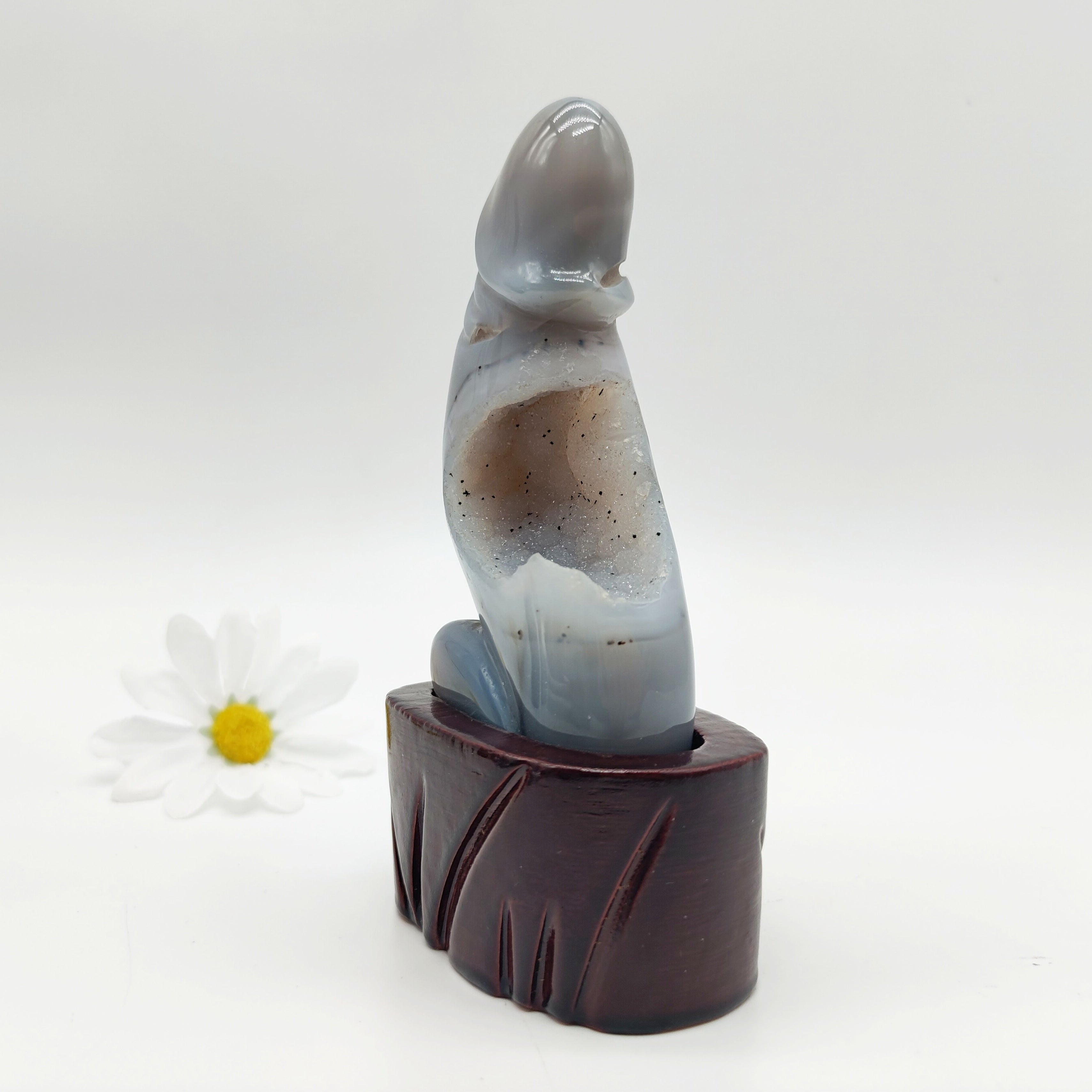 Agate Geode Dingding with Wooden Stand type 3