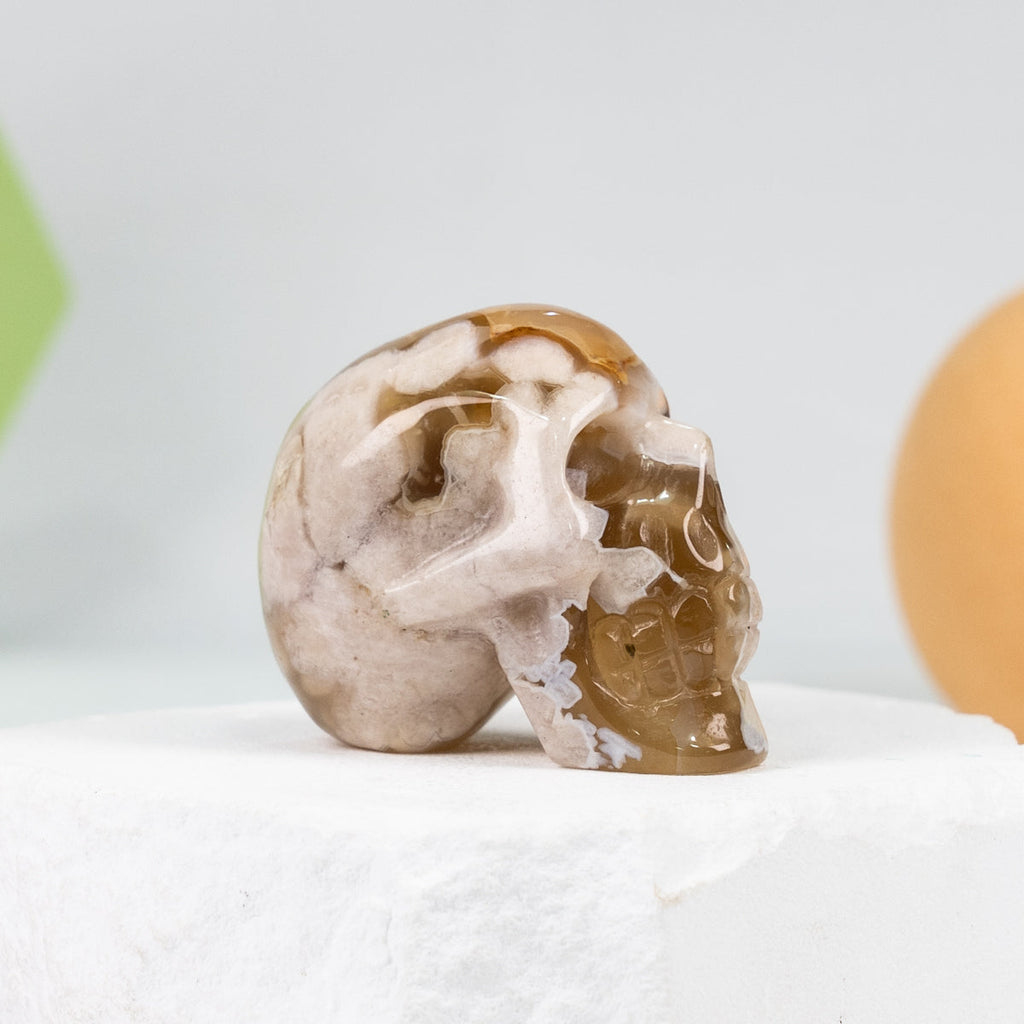 Cherry agate skull Carving