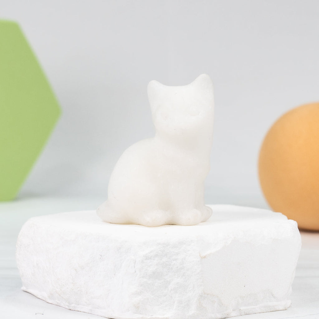 Small cat carving