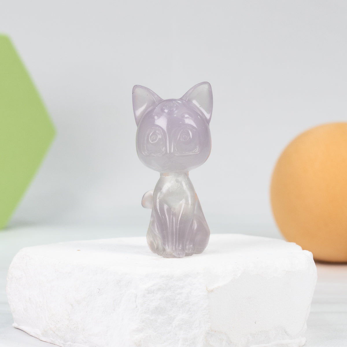 Luna cat carving