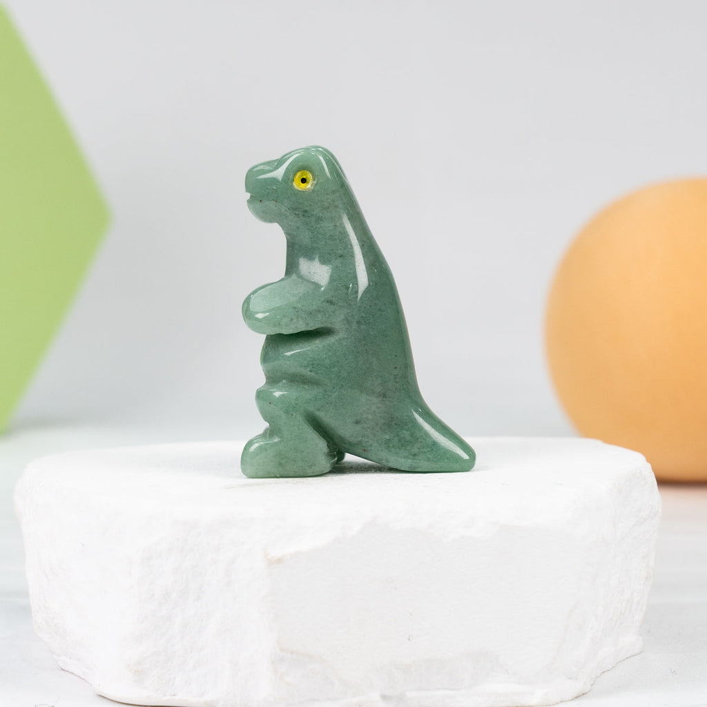 Small dinosaur Carving