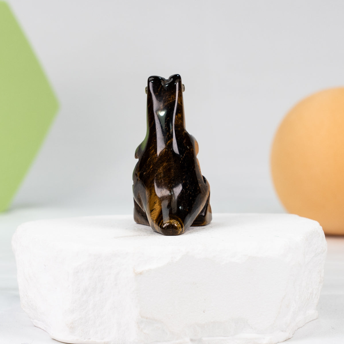 Small dinosaur Carving