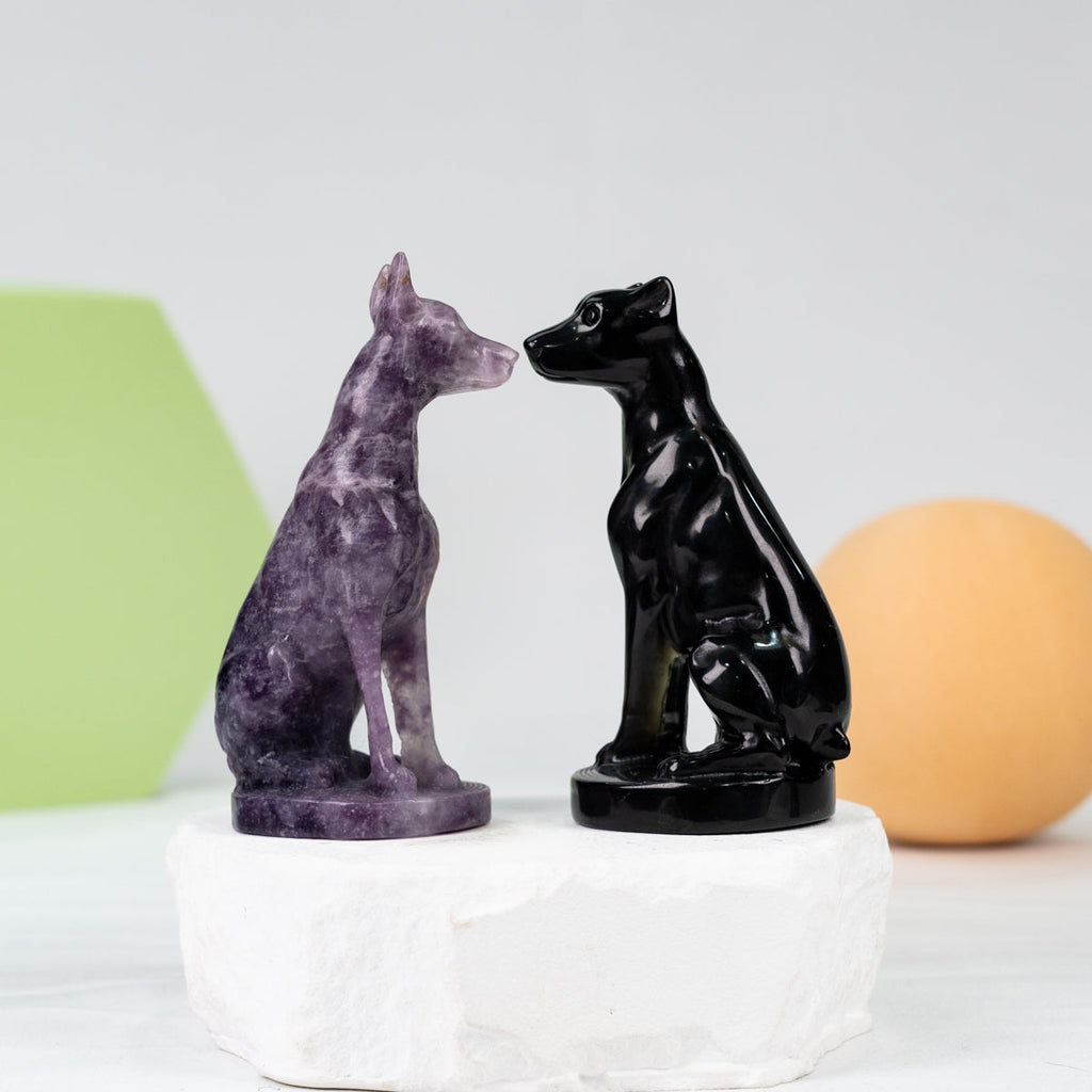 Doberman Pinscher Carving